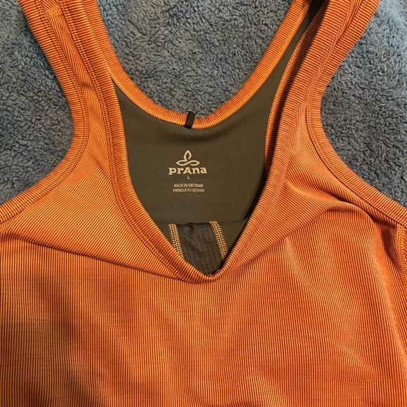 Prana size large Great burnt orange color, good coverage and support - Picture 5 of 5